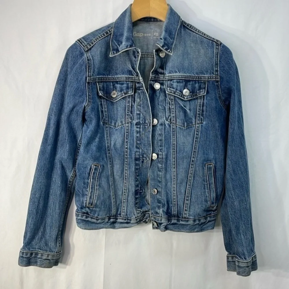 Gap medium blue denim jacket 415738.